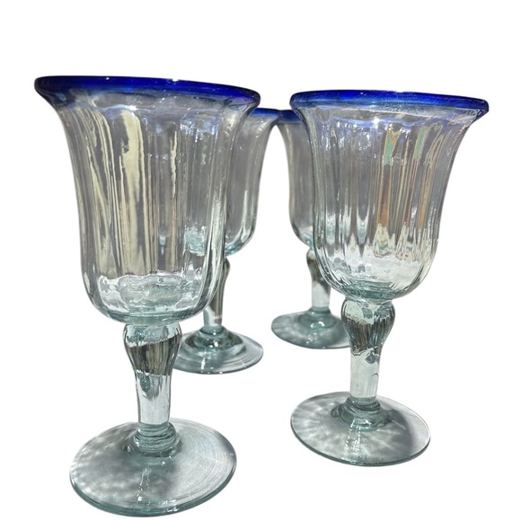 Elegant Blue-Rimmed Glass Goblets - Picture 4 of 4